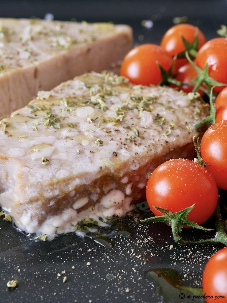 Baked Tuna with Cherry Tomatoes
