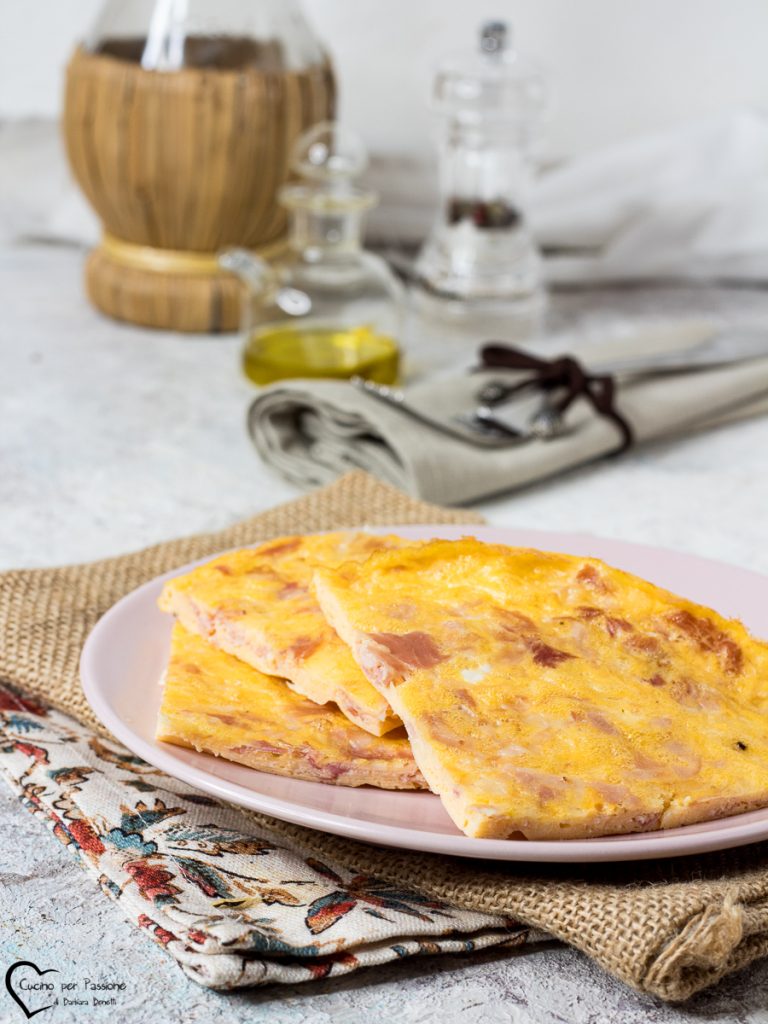 Baked ham and cheese frittata