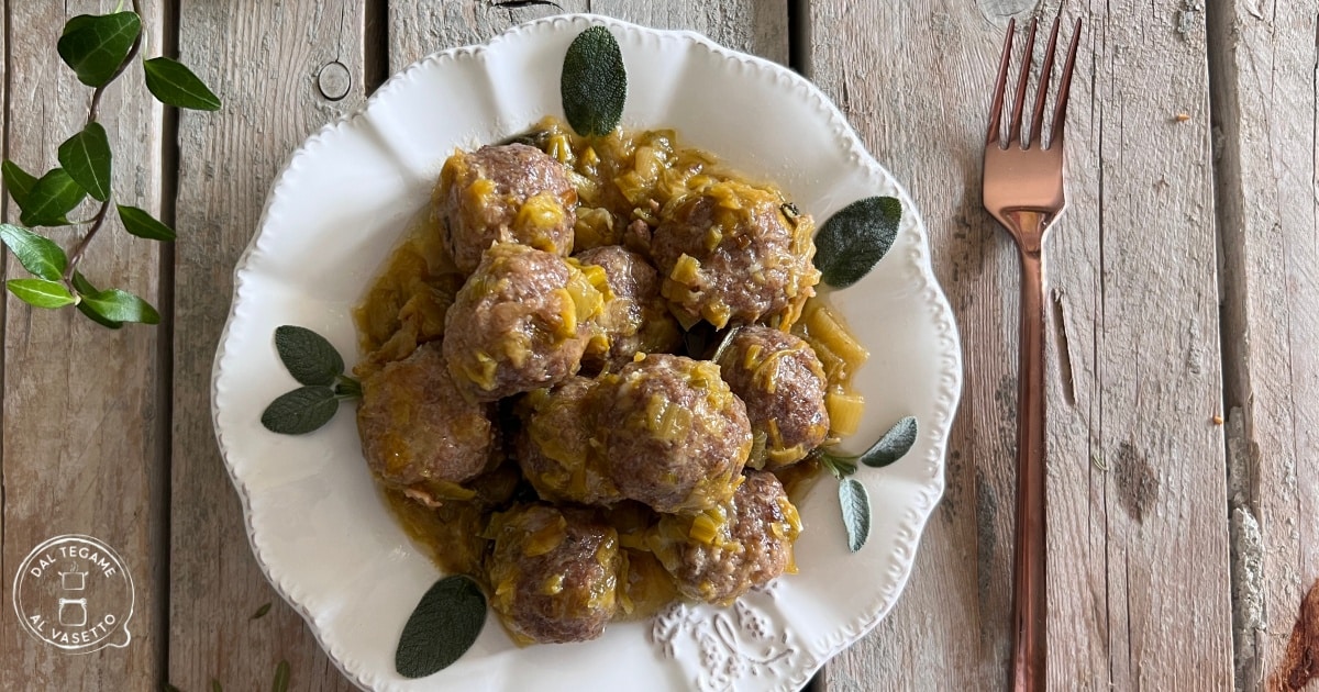 Beer Pork Meatballs in Multicooker