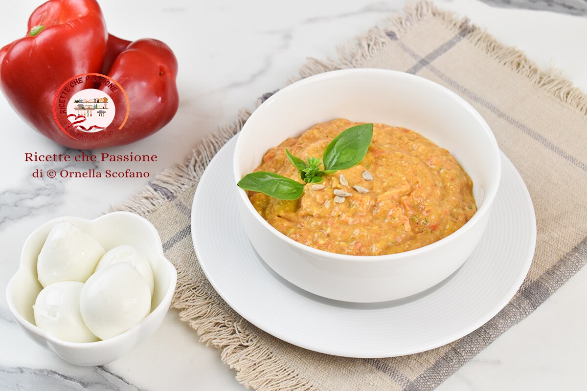 Buffalo-Style Roasted Pepper Cream