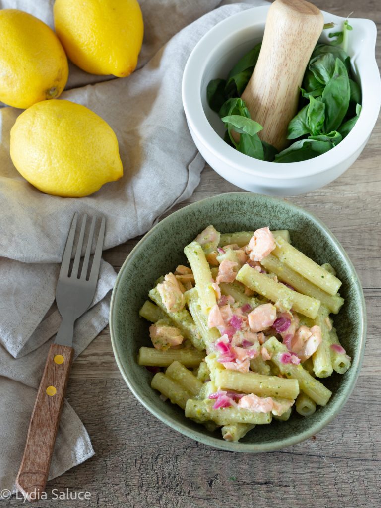 pasta with lemon cream and salmon