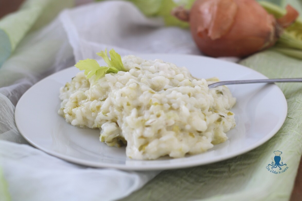 Celery and Stracchino Risotto, recipe with and without Thermomix.