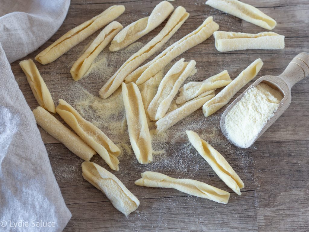 macaroni on the rod