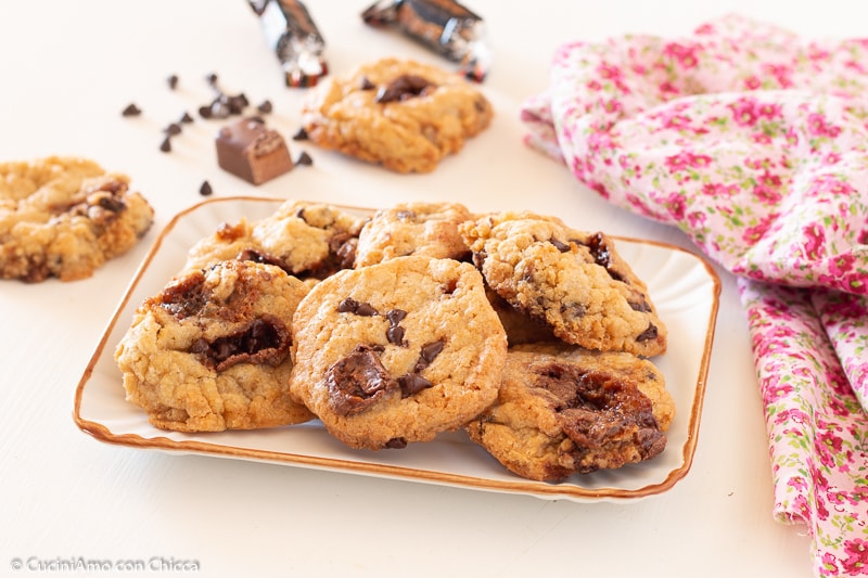CHOCOLATE CHIP AND MARS COOKIES