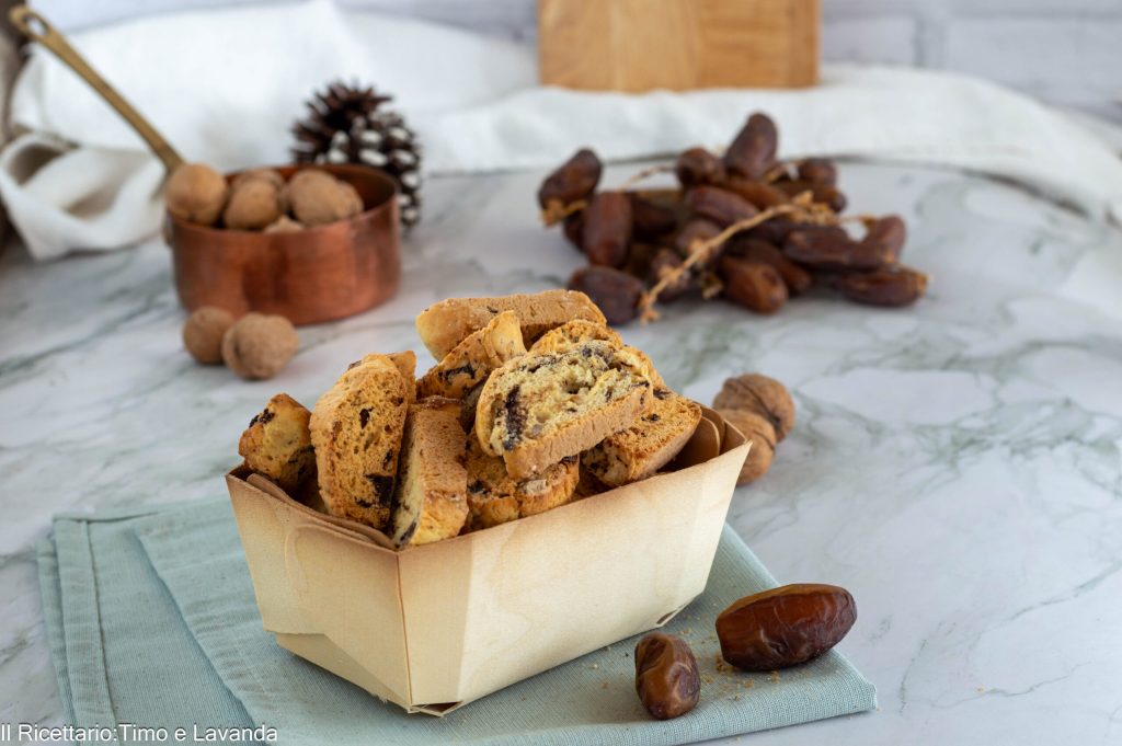 cookies with walnuts and dates