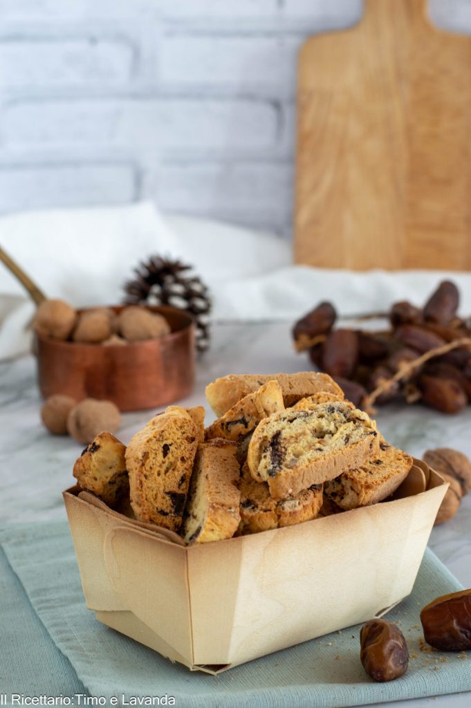 cookies with walnuts and dates