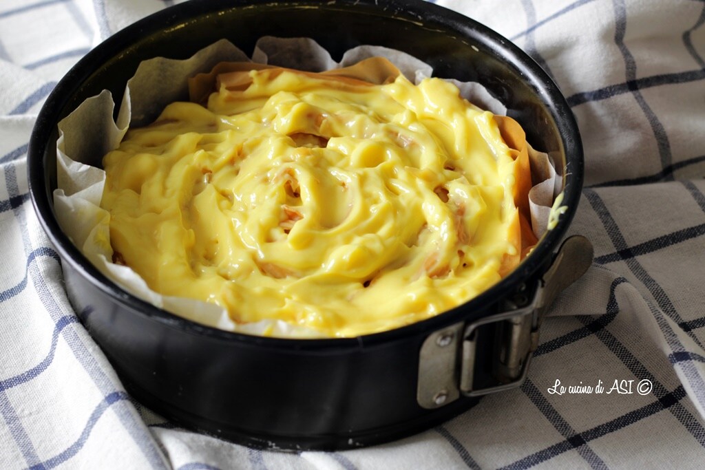 SWEET ROSE WITH PHYLLO DOUGH AND CREAM