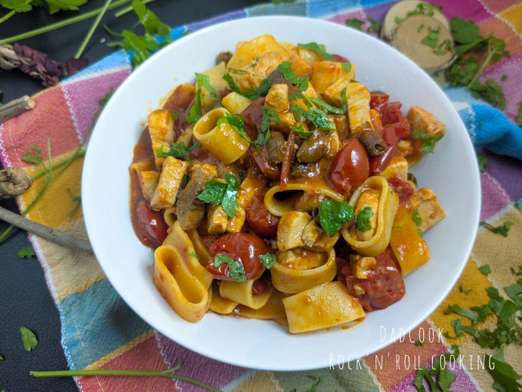 Calamarata with swordfish ready in 20 minutes