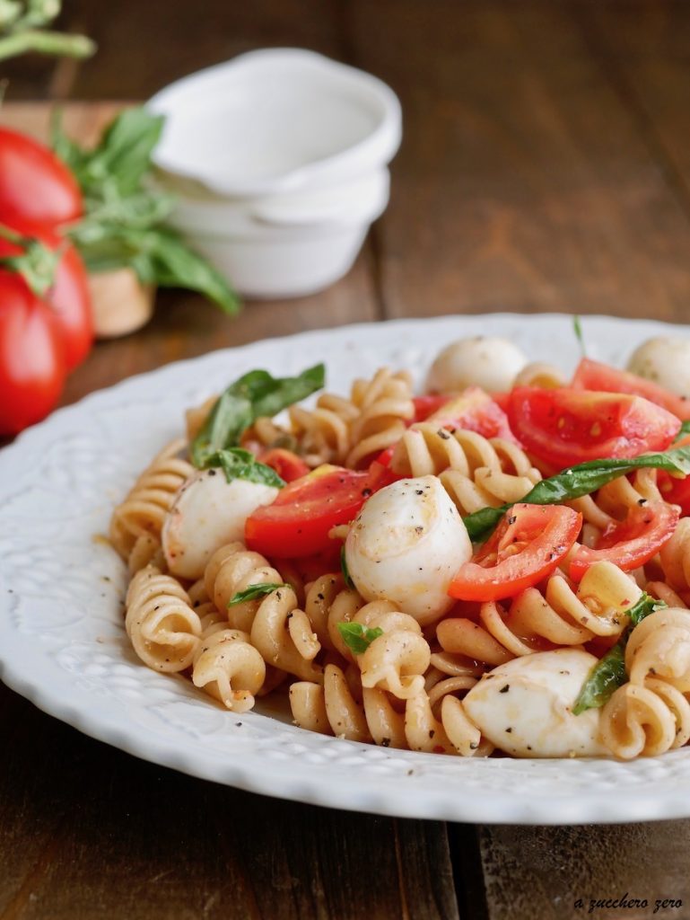 Caprese Pasta Salad with Mozzarella, Cherry Tomatoes, and Basil