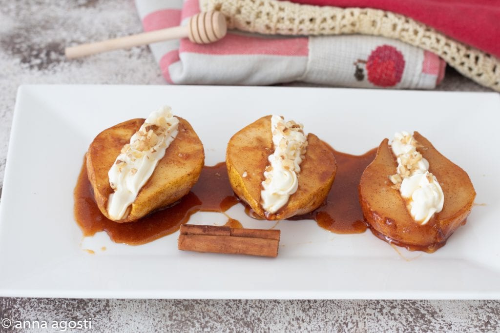 Caramelized Pears with White Wine