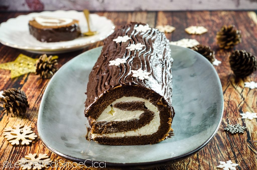 Chocolate and Mascarpone Log (Chocolate Roll)