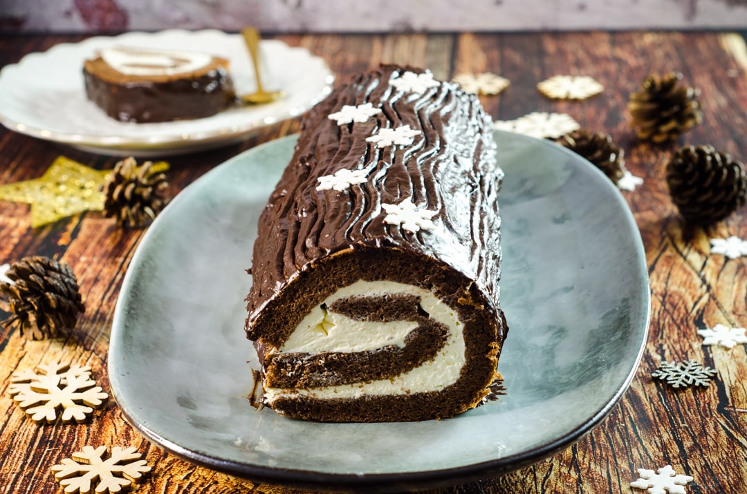 Chocolate and Mascarpone Log (Chocolate Roll)