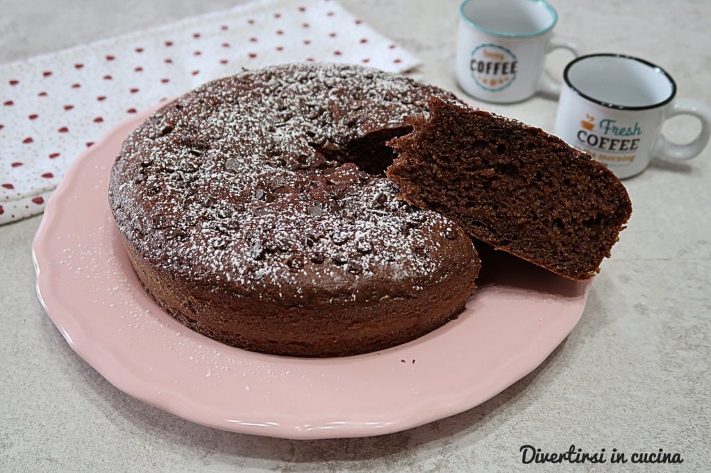 Cocoa Cake with Greek Yogurt