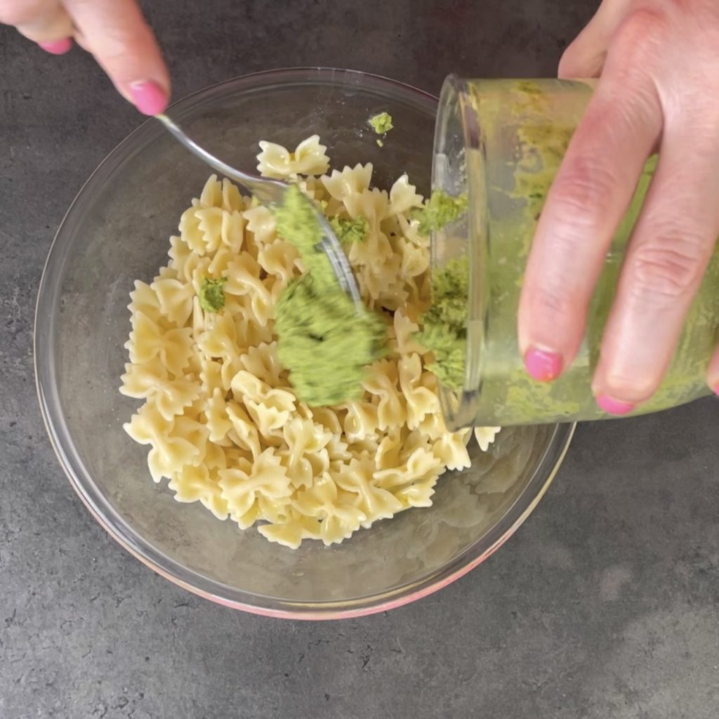 Cold pasta with zucchini and shrimp
