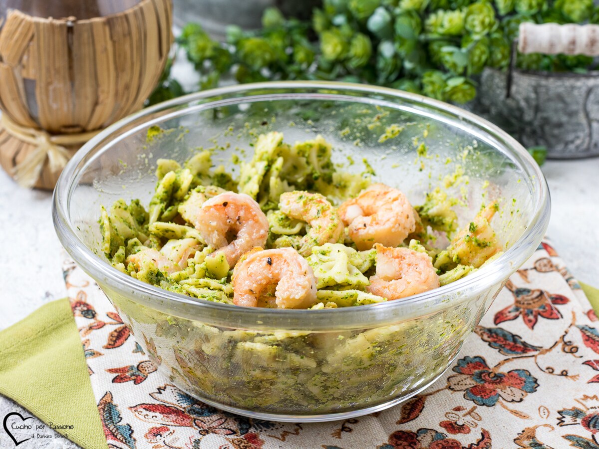 COLD PASTA WITH ZUCCHINI AND SHRIMP