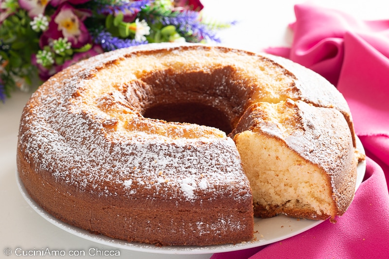 Cream Ring Cake