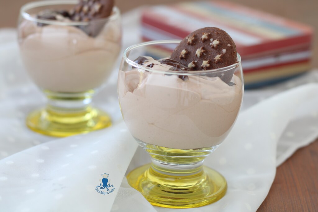Cream with Whipped Cream and Nutella1