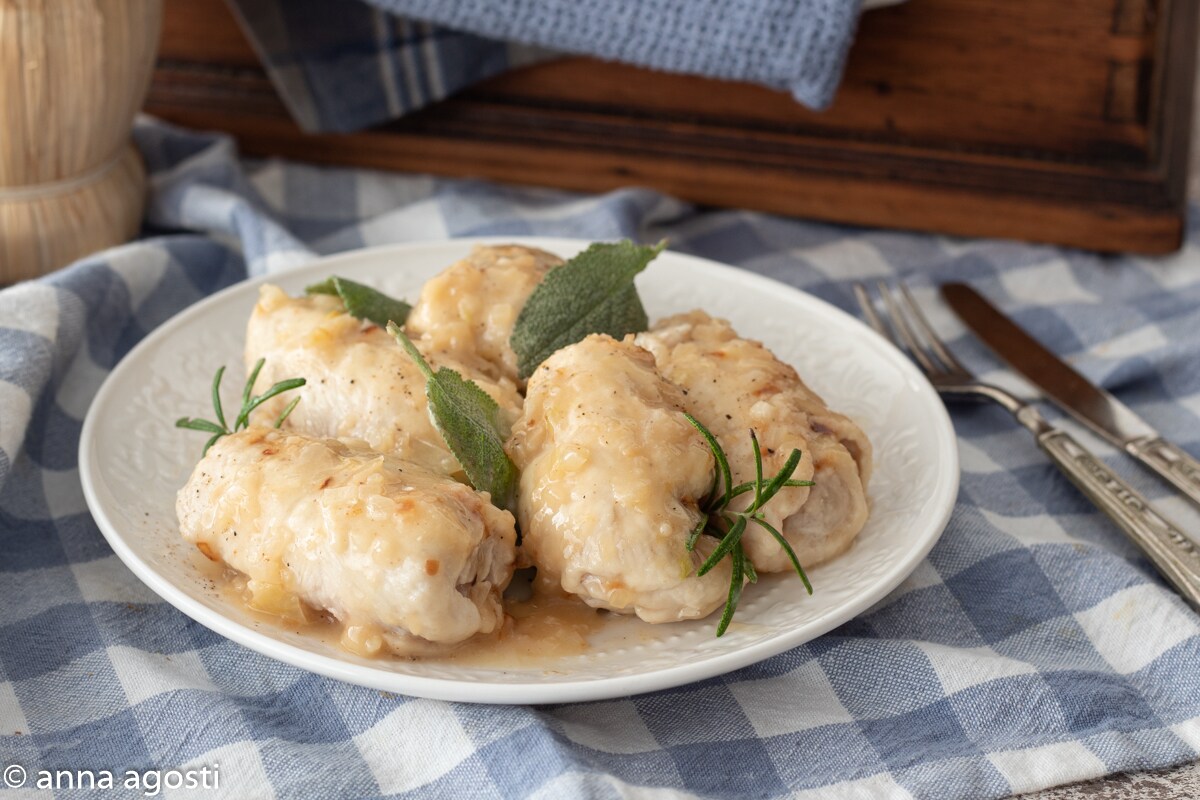 Creamy Chicken Rolls with White Wine