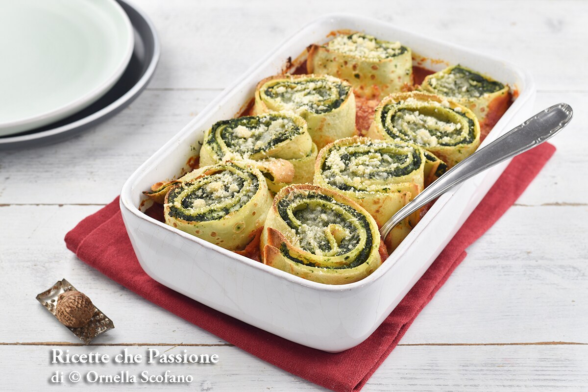 Crepe Rolls with Ricotta and Spinach in Tomato Sauce
