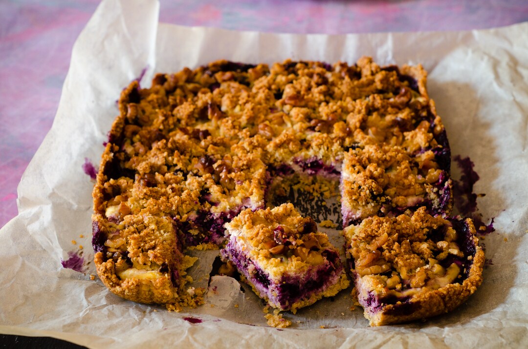 Creamy Bars with Blueberries and Quark, Light and Delicious!