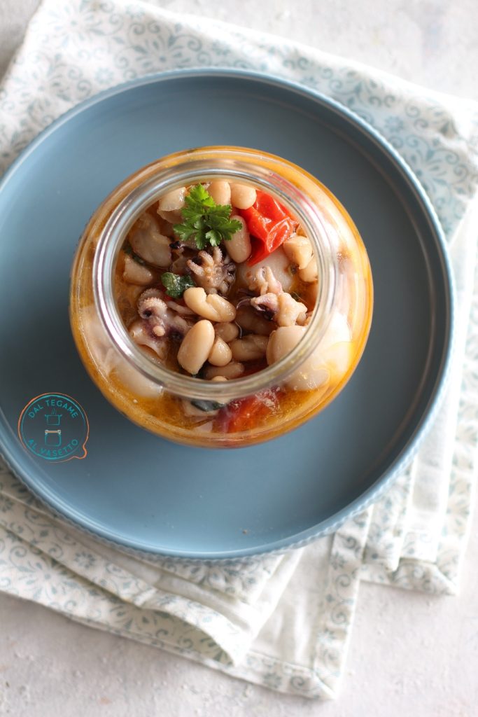 cuttlefish with cannellini beans cooked in a jar in the microwave using the jar cooking technique