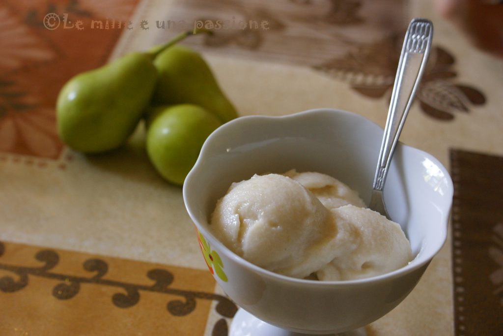 Pear ice cream