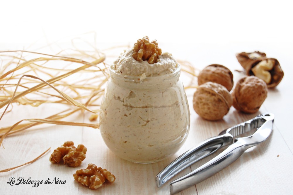 WALNUT AND RICOTTA SAUCE