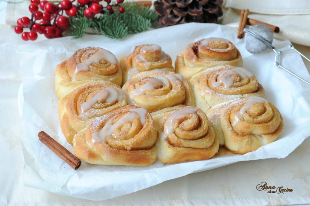 Cinnamon Rollos with Chocolate Chips