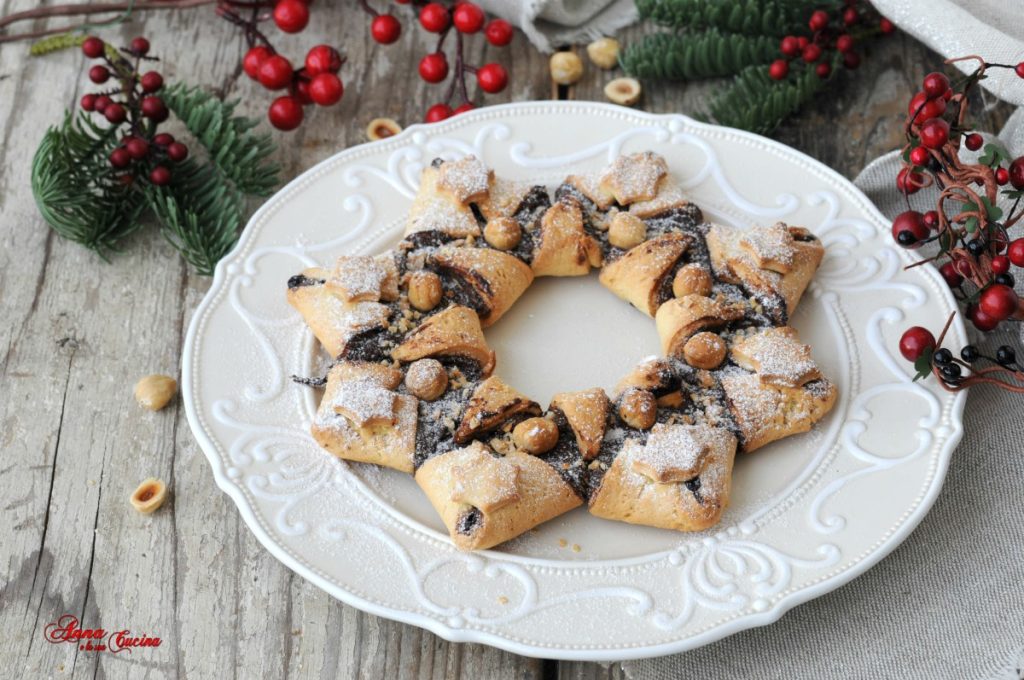Christmas Star Tart with Hazelnut Cream