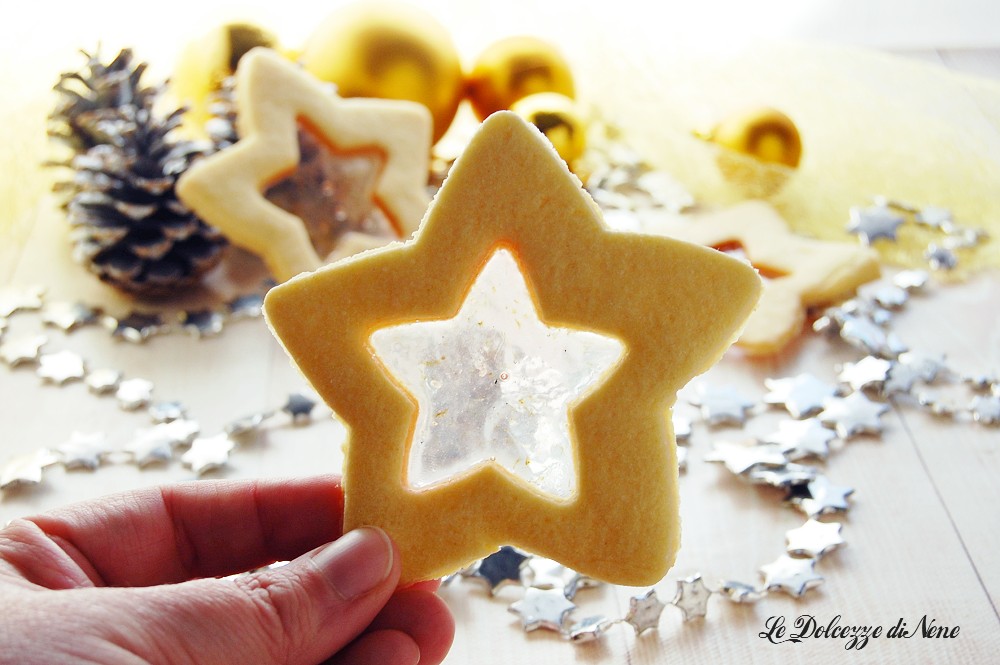 CHRISTMAS COOKIES WITH STAINED GLASS