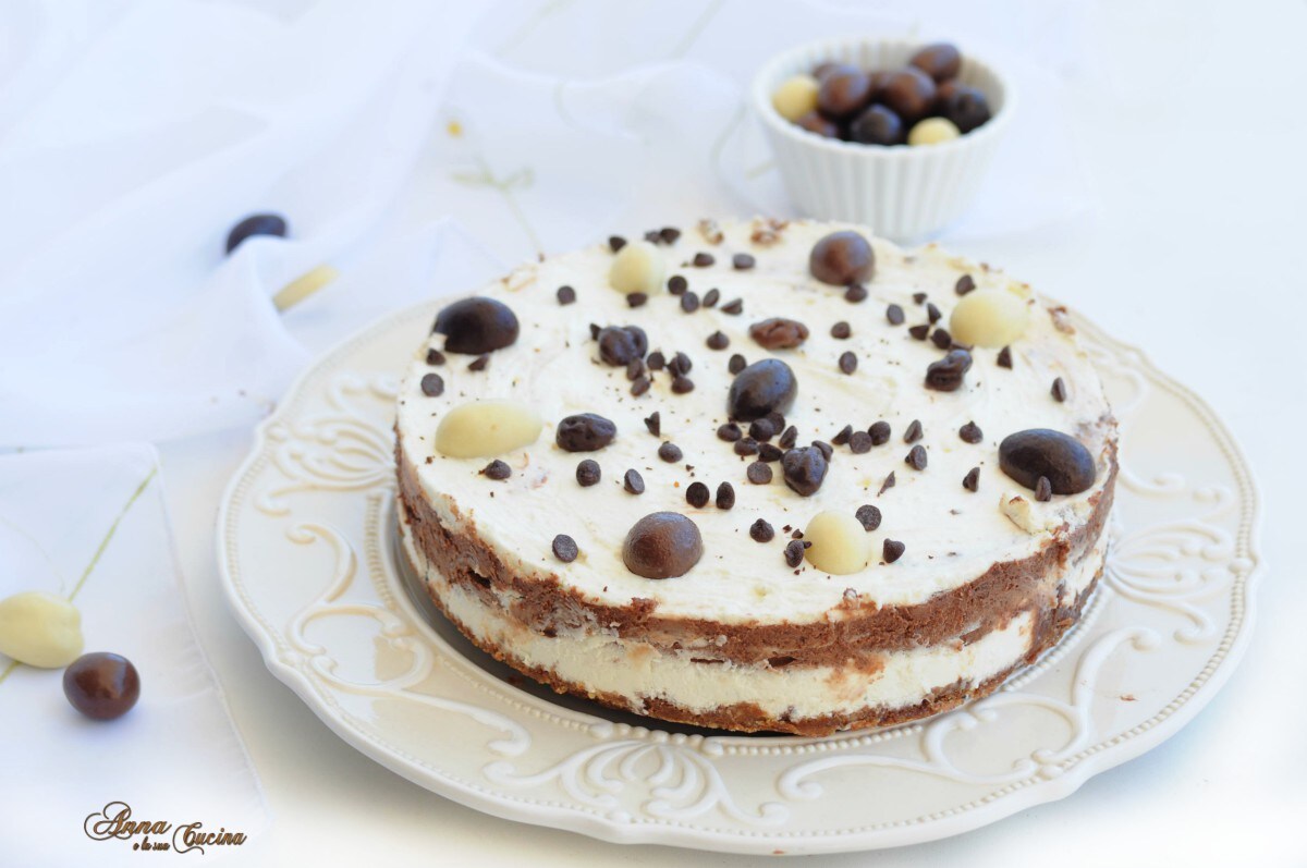 Cold Cake with Dual Flavor Cream