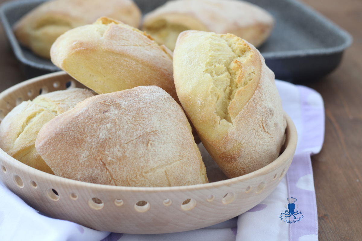 Durum Wheat Rolls, Leavened Recipe with and without Thermomix