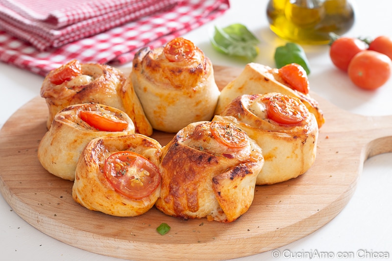 Donut Pan Pizza