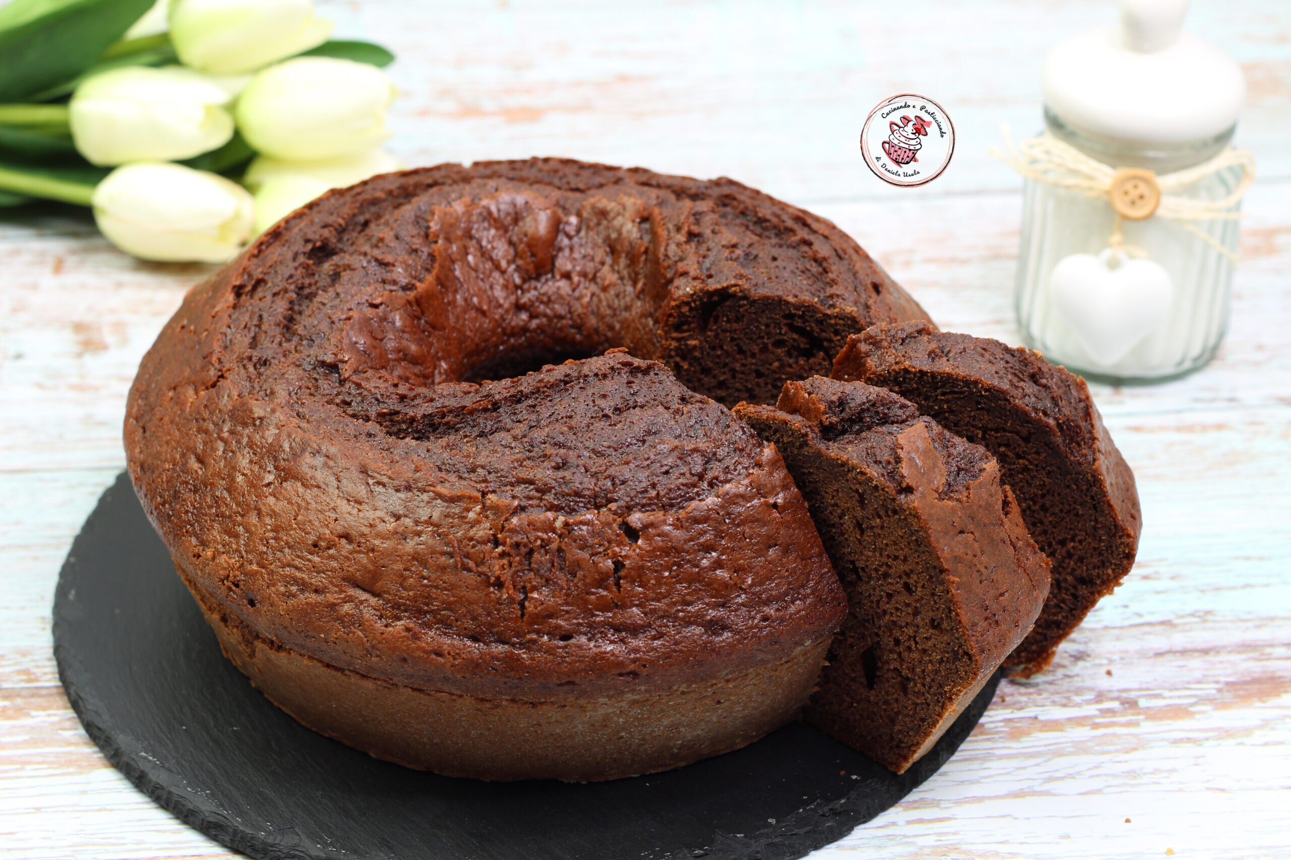 YOGURT AND COCOA BUNDT CAKE WITHOUT BUTTER, light, easy, and super soft.