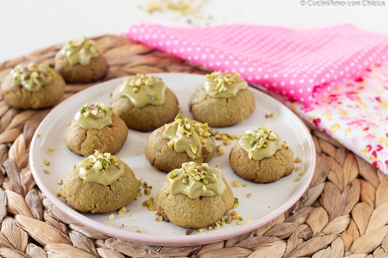 EASY PISTACHIO COOKIE RECIPE with only 3 ingredients