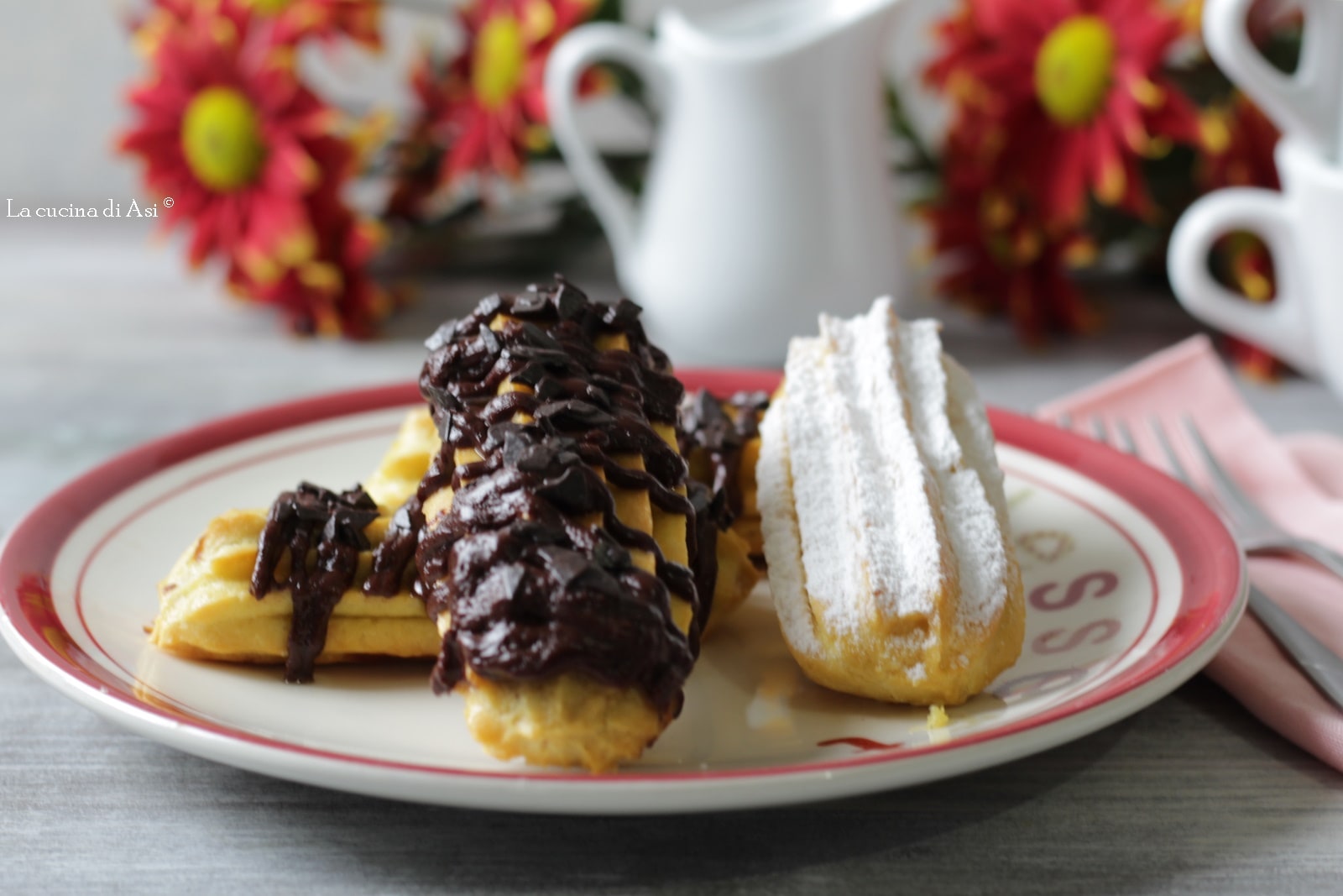 Choux Pastry Eclair with Cream