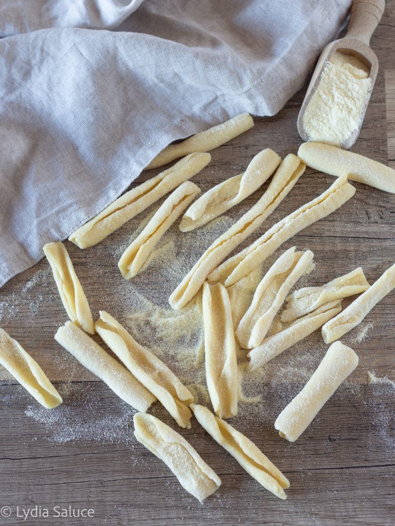 macaroni on the rod