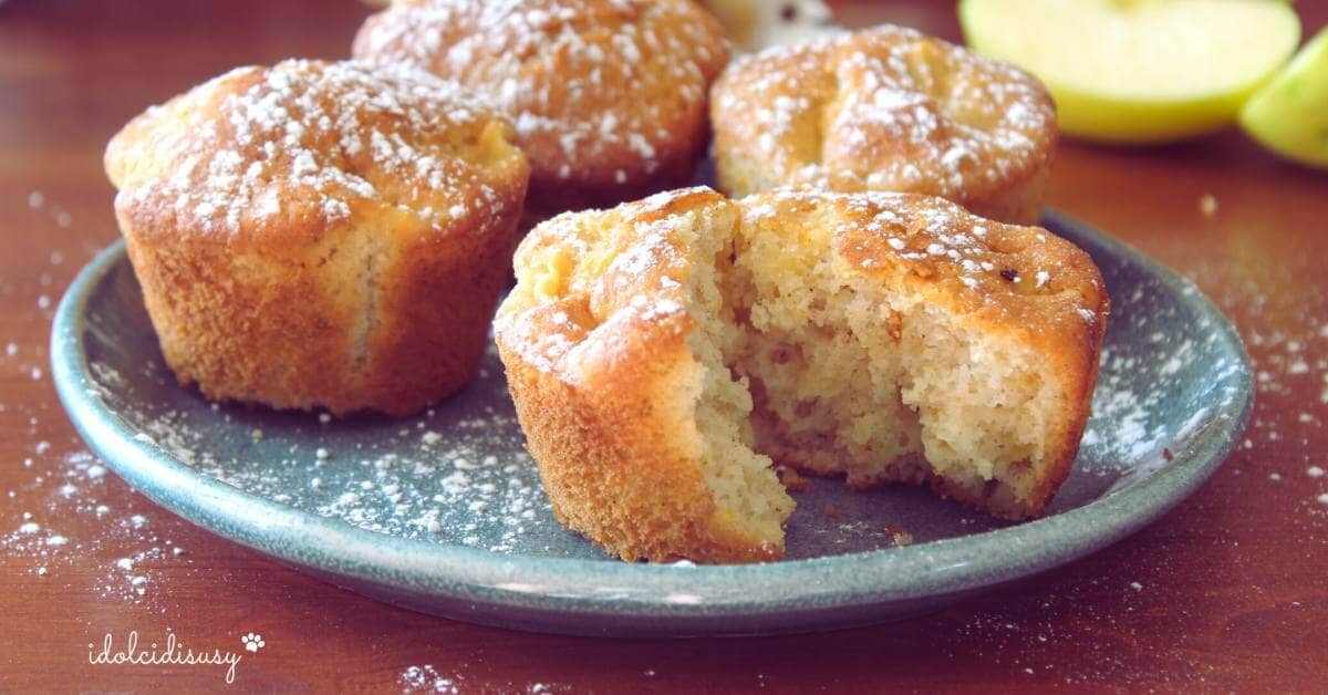 Soft and Fragrant Apple and Cinnamon Muffins