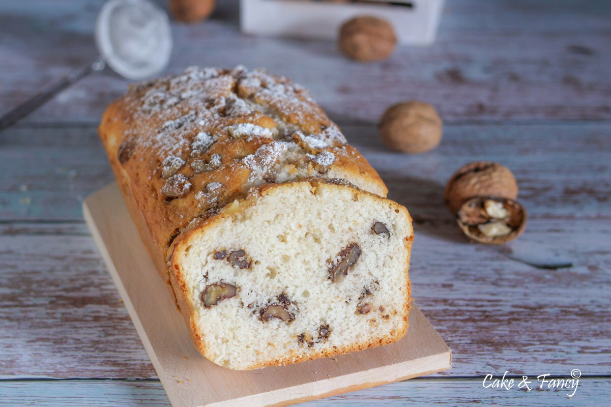 Egg White and Walnut Loaf Cake