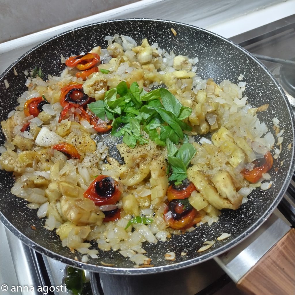 Eggplant basket with fried egg