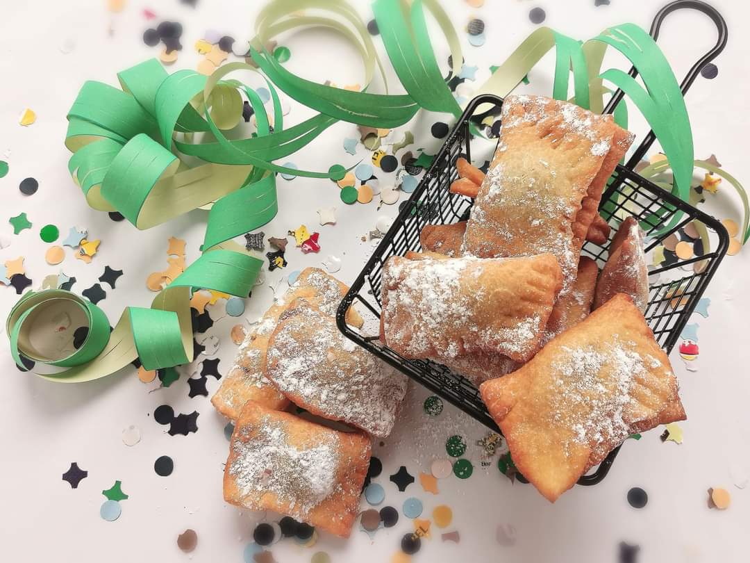 PIACENTINI TURTLITT (FRIED SWEET RAVIOLI)