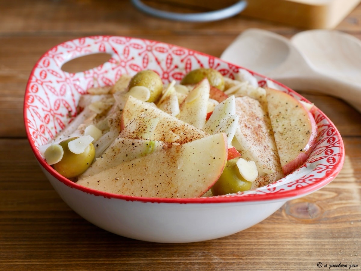 Fennel and Apple Salad with Dried Fruit and Cinnamon