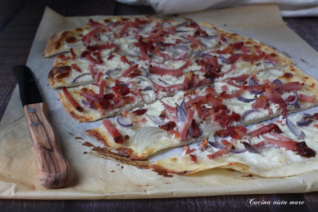 Flammkuchen Sea View Kitchen