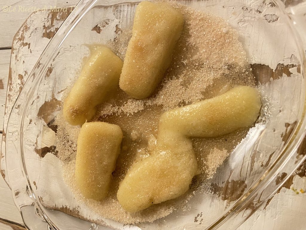Fried Toma with Sugar and Cinnamon