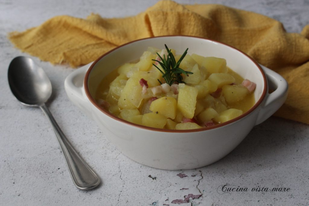 Fucino Potato Soup Cucina vista mare