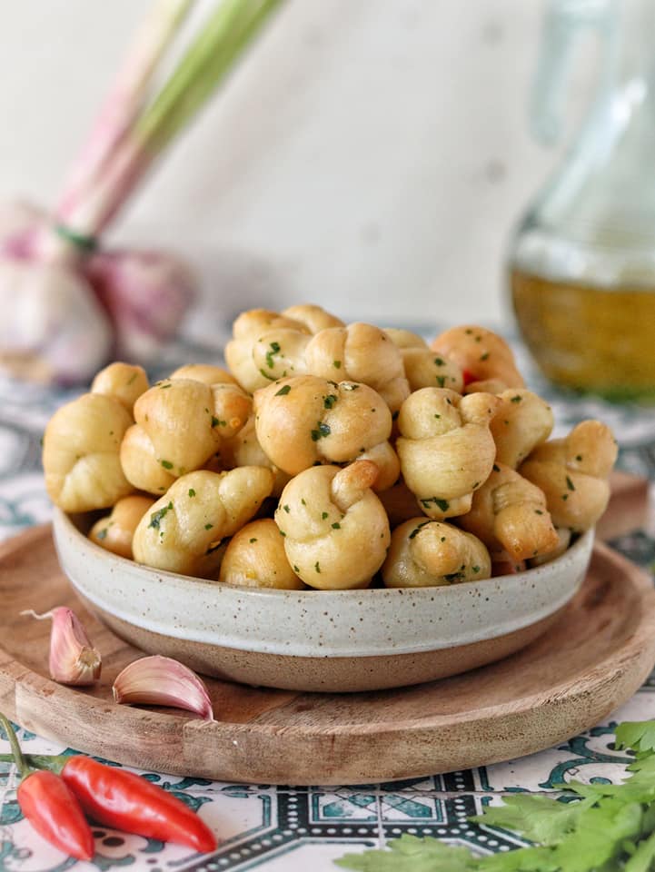 Garlic Knots