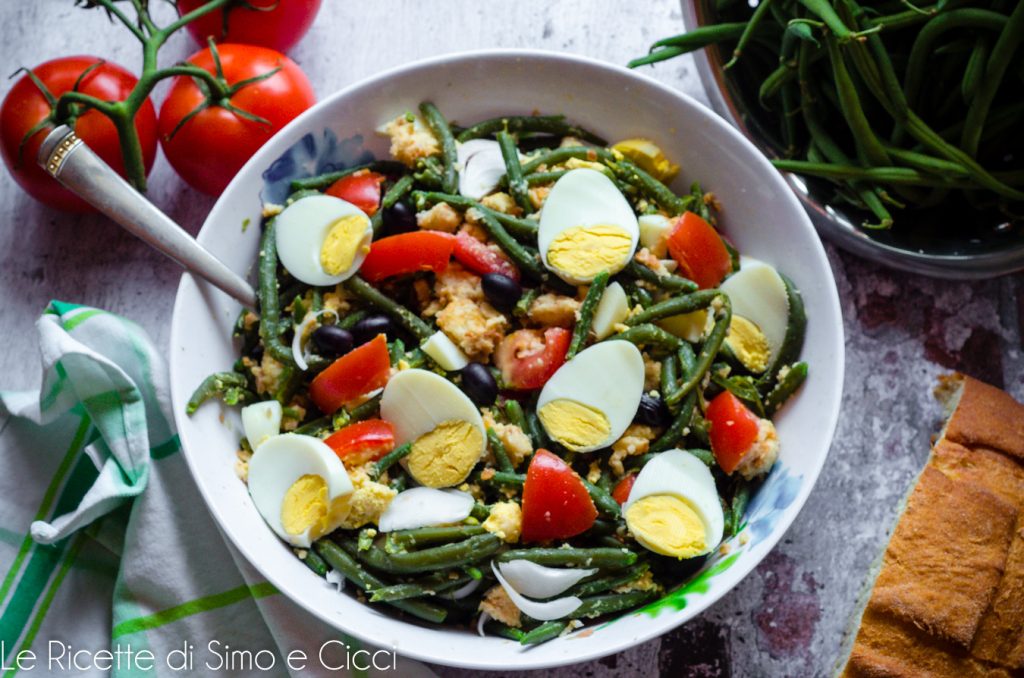Green Bean and Tomato Salad with Hard-Boiled Eggs and Tuna