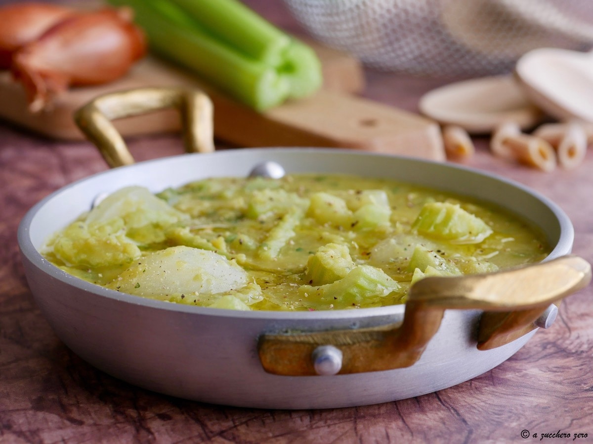 Green Soup with Celery, Onion, and Peas