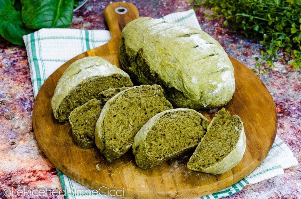Green Spinach Bread