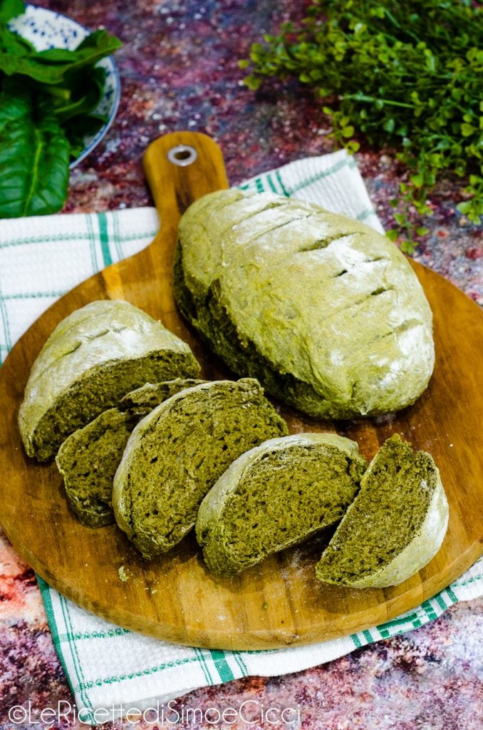 Green Spinach Bread